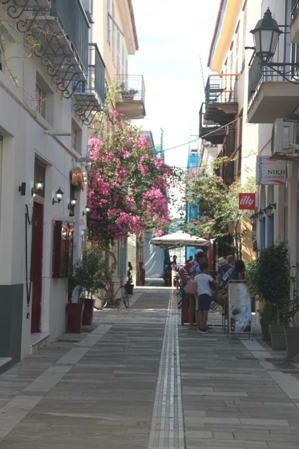 Quiet Spacious Apartment In Nafplio Ngoại thất bức ảnh